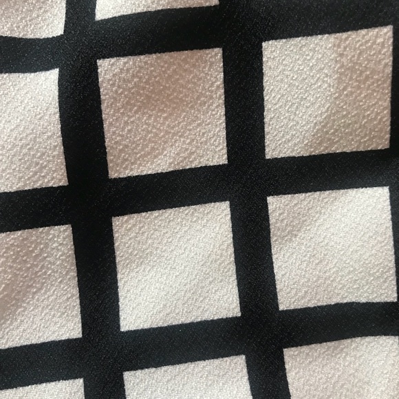 Forever 21 Checkered High Waisted Shorts - Picture 3 of 4